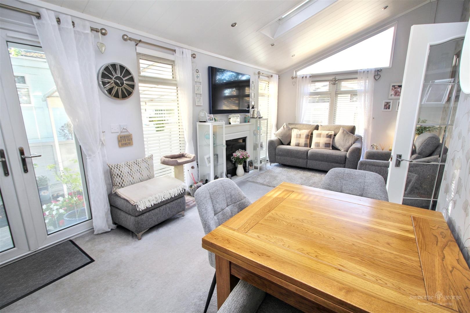 Second Avenue, Garston Park, Tilehurst